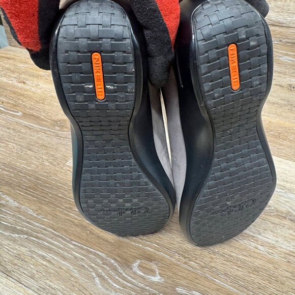 Cole Haan NikeAir Gray Suede/Leather Bootie Women's Size 7.5 - Picture 4 of 7